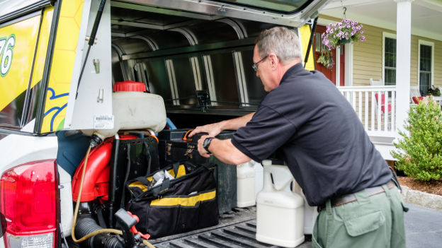 Fall Pest Control Tips for Businesses in Eastern Massachusetts